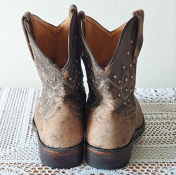 ISO MIZ MOOZ Women's Distressed Leather Studded Cowgirl Cozumel Western Boots - Picture 6 of 12